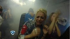 El peor vuelo: la desesperación de Jimena Campisi, víctima de una cámara oculta El peor vuelo: la desesperación de Jimena Campisi, víctima de una cámara oculta