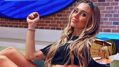 La periodista viajó a Mar del Plata y marcó tendencia con su look. La periodista viajó a Mar del Plata y marcó tendencia con su look.