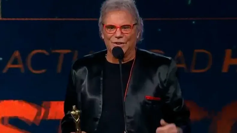 Beto Casella ganó el premio al mejor conducción humorística.