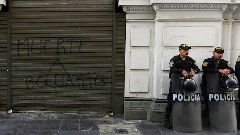 La Policía de Perú eliminó una publicación que apoyaba una marcha a favor de Boluarte.