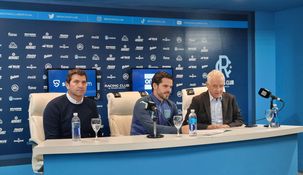 Fernando Gago renovó con Racing hasta diciembre dle 2023.