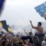 Los hinchas de Boca y un multitudinario banderazo en Brasil.