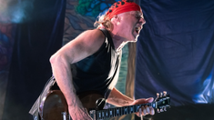 La banda de Hard rock se presentara a beneficio de los inundados de Bahía Blanca. La banda de Hard rock se presentara a beneficio de los inundados de Bahía Blanca.