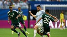 Uruguay se enfrenta con Arabia Saudita.
