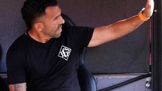 Carlos Tevez, tras la derrota con Racing. Carlos Tevez, tras la derrota con Racing.