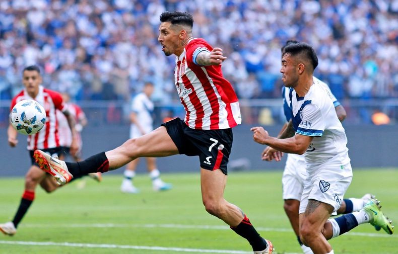 José Sosa fue reemplazado en Estudiantes. José Sosa fue reemplazado en Estudiantes.