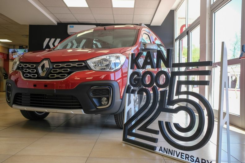 Kangoo comenzó a producirse en Córdoba en 1998.