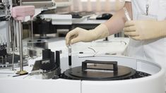 El sistema sanitario en el mundo enfrenta grandes desafíos. El sistema sanitario en el mundo enfrenta grandes desafíos.