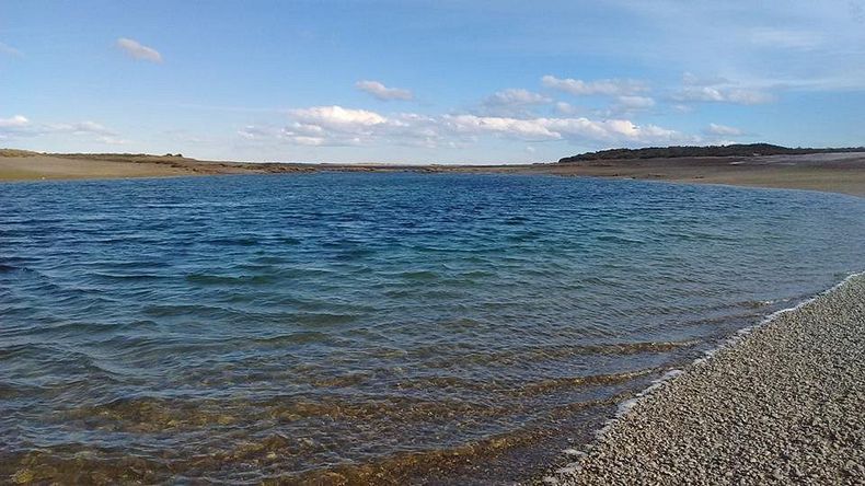 Playas Doradas y Puerto Patriada son ideales para deportes y descanso en familia.