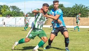 Un partido de la C entre Laferrere y Argentino de Merlo de 2022.