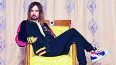 El cantante de Tame Impala se fracturó la cadera pocos días antes de su visita a la Argentina. El cantante de Tame Impala se fracturó la cadera pocos días antes de su visita a la Argentina.