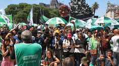 Desde el gremio estatal denuncian que despedirán a 1200 empleados de la Secretaría de Cultura.