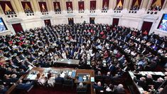La Asamblea Legislativa se reúne para ratificar las fórmulas que competirán en el balotaje.