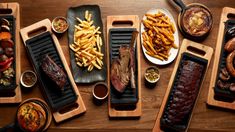 Este nuevo restaurante se encuentra en el corazón del barrio de Palermo. Este nuevo restaurante se encuentra en el corazón del barrio de Palermo.