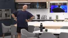 Ariel está muy aislado de sus compañeros de Gran Hermano. Ariel está muy aislado de sus compañeros de Gran Hermano.