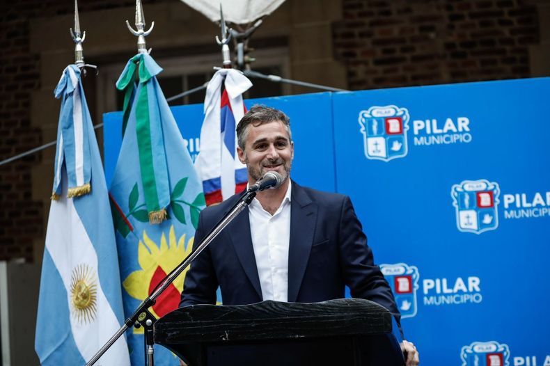 Federico Achával el intendente del conurbano bonaerense con mejor imagen positiva. 