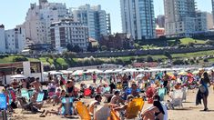 Mar del Plata rompió récords turísticos en la primera quincena de la temporada de verano Mar del Plata rompió récords turísticos en la primera quincena de la temporada de verano