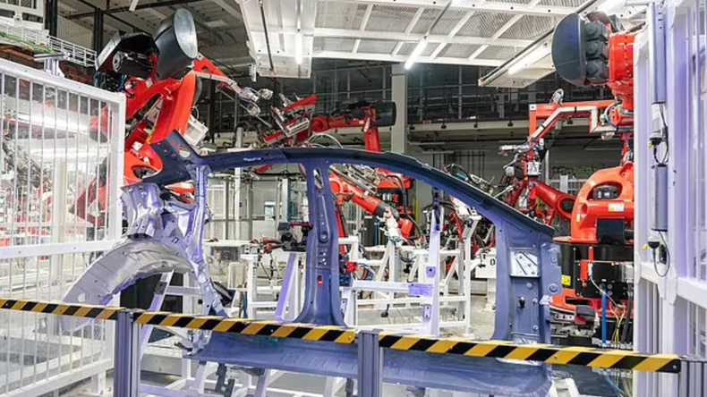 Imagen de una de las máquinas que utiliza la empresa de Tesla.