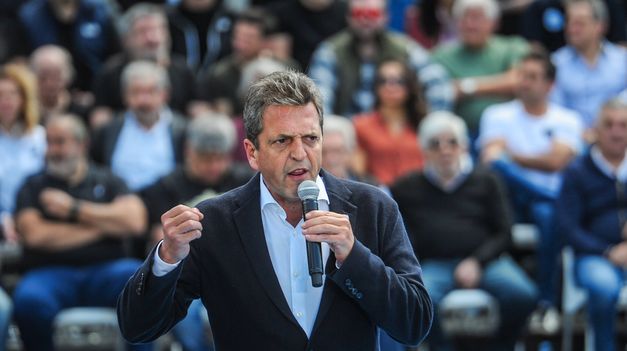 Massa anunció que pedirá el examen psicofísico de los candidatos.