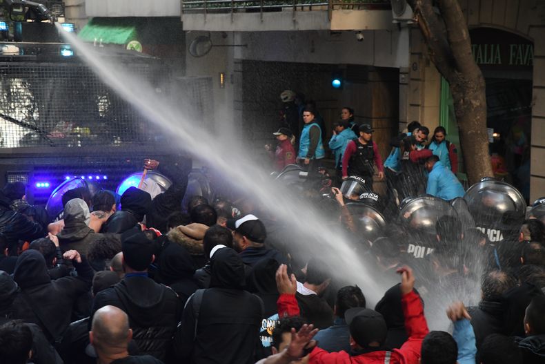 El Partido del Trabajo y la Equidad repudió la represión de la policía porteña.&nbsp;