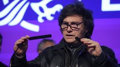 Javier Milei perdió el cuarto lugar del ranking de presidentes sudamericanos. Javier Milei perdió el cuarto lugar del ranking de presidentes sudamericanos.