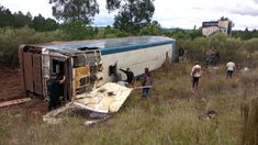 Tragedia en la Ruta 14: volcó un colectivo en Misiones y murieron al menos 7 personas. Tragedia en la Ruta 14: volcó un colectivo en Misiones y murieron al menos 7 personas.