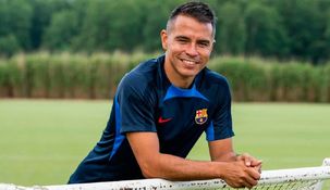 En la actualidad, el ex delantero participa en partidos del equipo de leyendas del FC Barcelona.