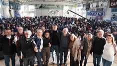 El cierre del acto en Baradero. El cierre del acto en Baradero.
