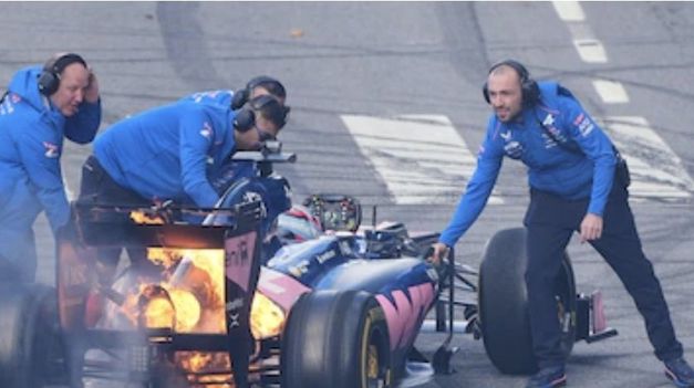 Así quedó el auto de Alpine.