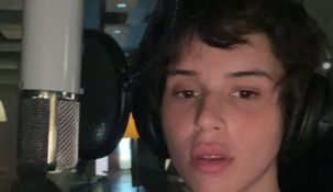 La cantante se mostró con un look que marca tendencia entre las famosas.