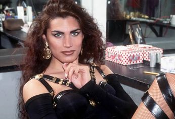 Cris Miró murió a los 33 años. Habían pasado apenas cuatro años desde aquel debut en el Teatro Maipo que la había catapultado a la fama.&nbsp;