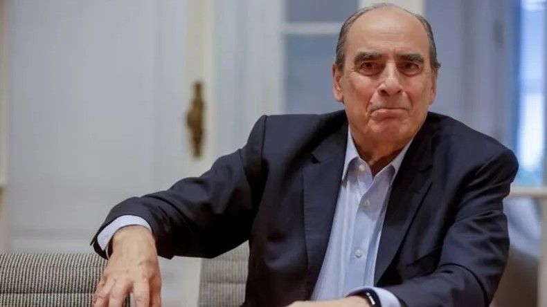 El jefe de Gabinete le puso paños fríos a la disputa entre el Presidente y vice.