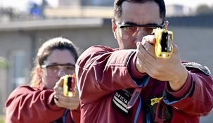 La Policía de la Ciudad comienza a utilizar las pistolas Taser en barrios y estaciones de subte.