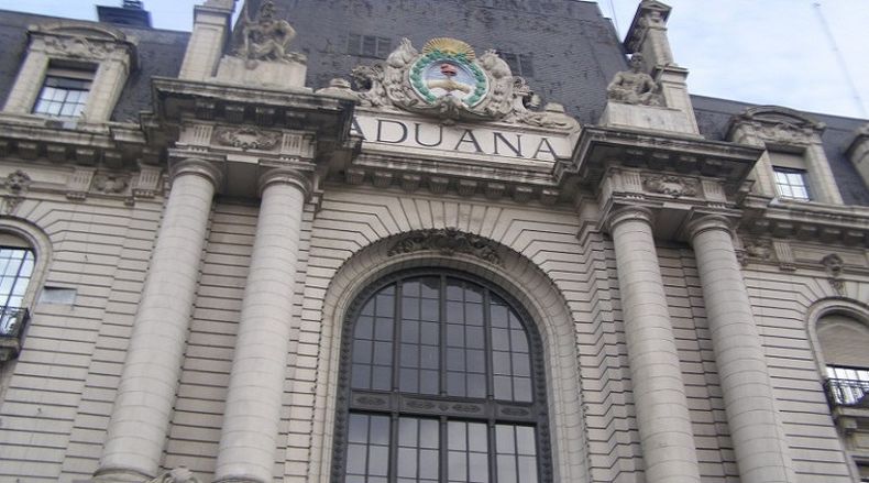 La carga equivale a más de 160 camiones.