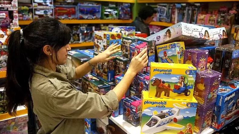 La baja de las ventas de juegos y juguetes complica la situación del sector comercial, industrial e importador.
