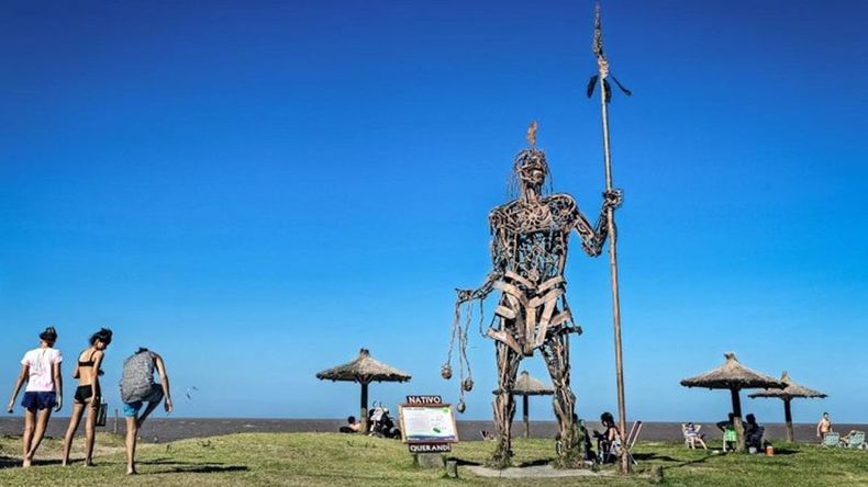 La escapada cerca de Buenos Aires a un pueblo mágico con campings y cabañas para ir en Carnavales.