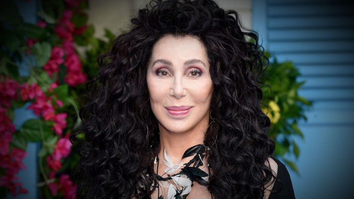 La inesperada revelación de Cher: descubrió que es abuela de una adolescente de 15 años