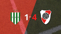 river plate le paso por encima a banfield con doblete de lucas beltran