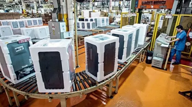 Una despedida de Whirlpool expuso la dura realidad de la industria: Ellos van a importar y revender