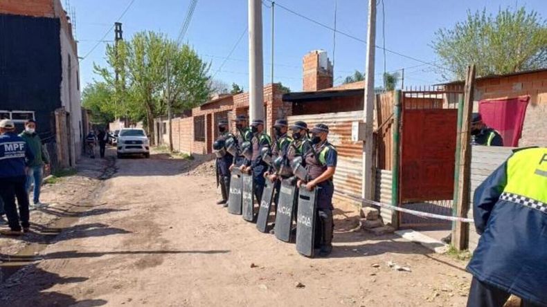 La Policía de Tucumán allanó la casa de la familia.