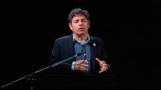 Axel Kicillof durante el acto en Almirante Brown.