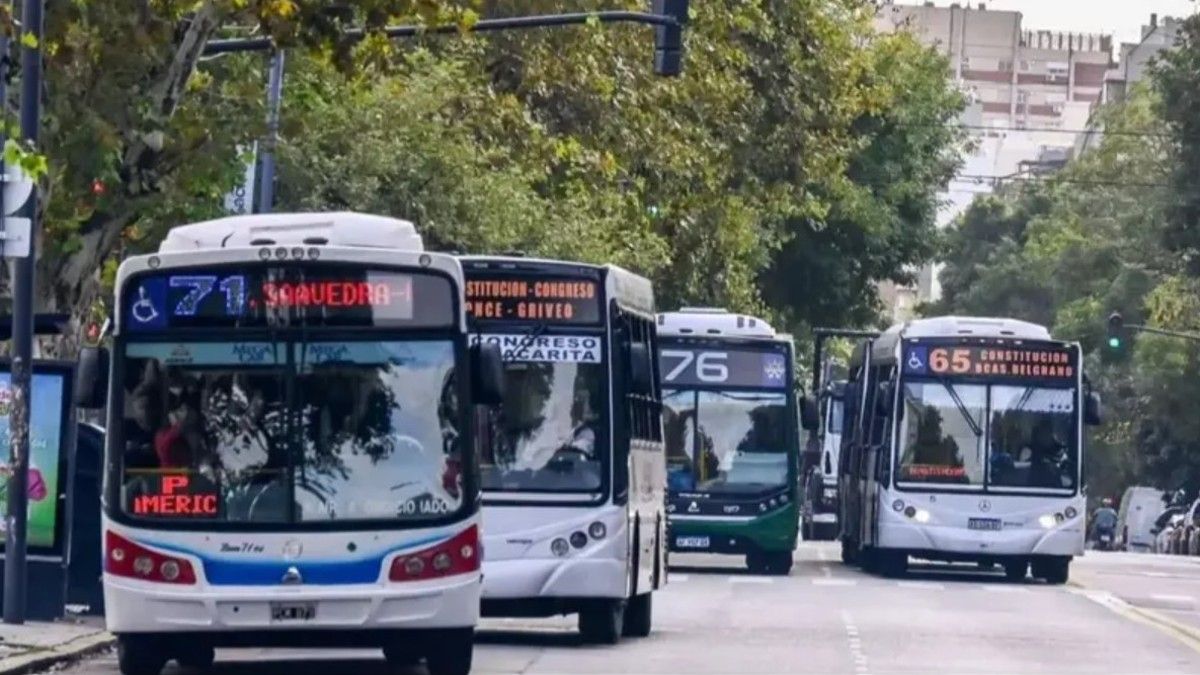 Paro de colectivos en el AMBA: reunión clave entre los empresarios y la provincia de Buenos Aires