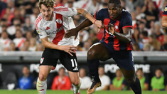 River es líder invicto de la Zona B con 6 puntos, mientras que San Lorenzo tiene 4 River es líder invicto de la Zona B con 6 puntos, mientras que San Lorenzo tiene 4