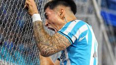 Racing encontró el gol en el final para ganarle a Riestra 1 a 0. Racing encontró el gol en el final para ganarle a Riestra 1 a 0.