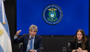 Luis Caputo brindó una conferencia de prensa.