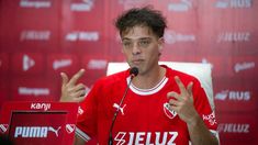 Santiago Maratea en la conferencia de prensa. Santiago Maratea en la conferencia de prensa.