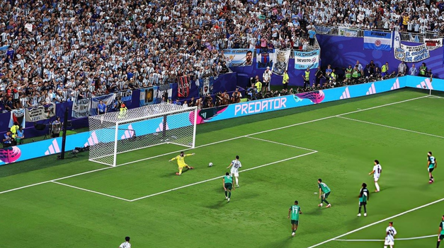 El segundo gol de Messi frente a Argelia.