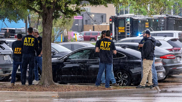 Aumentan los incidentes violentos dirigidos contra agentes de ICE.