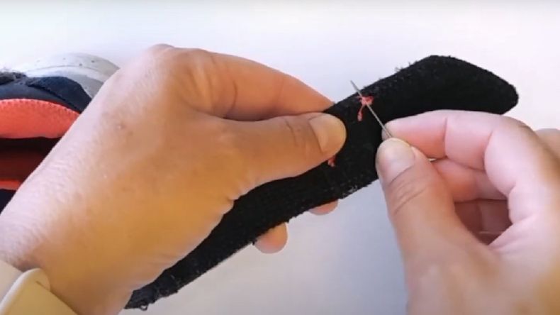 Un alfiler alcanza y sobra para eliminar la pelusa del velcro.