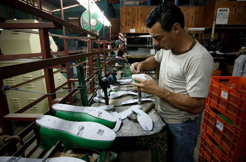Las ventas minoristas de pymes bajaron un 2